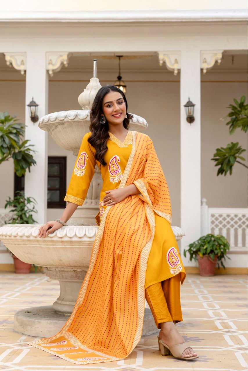 WOMEN'S PURE VISCOSE REYON EMBROIDERED KURTA SET'S (13213RF)