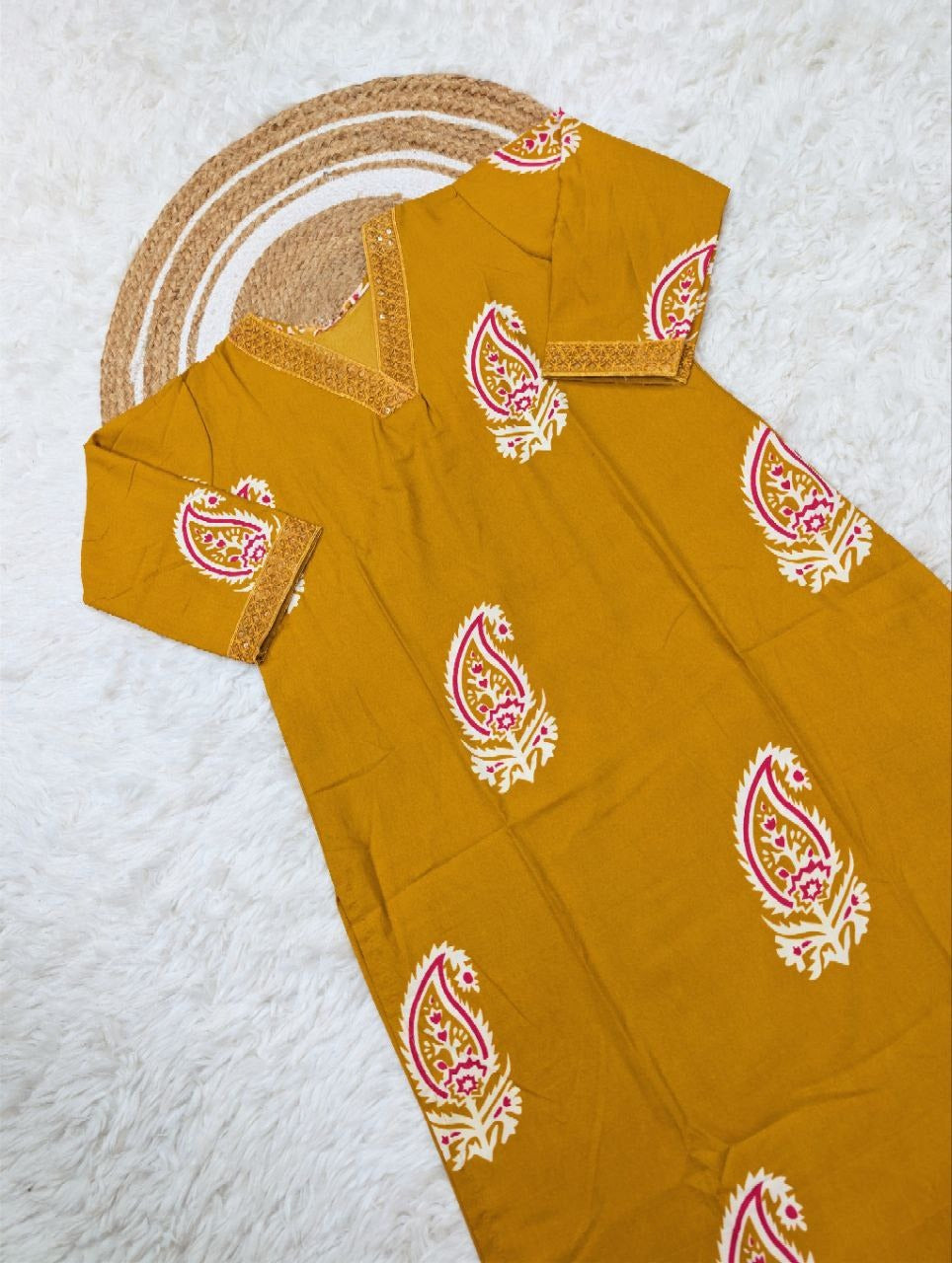 WOMEN'S PURE VISCOSE REYON EMBROIDERED KURTA SET'S (13213RF)